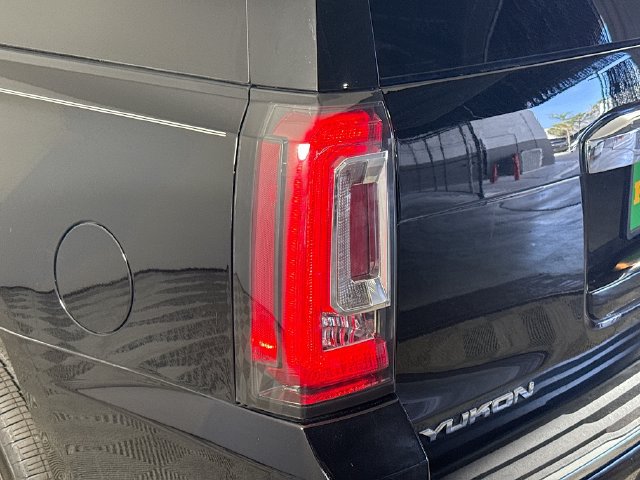 Used 2017 GMC Yukon Denali w/ Open Road Package RWD image 35