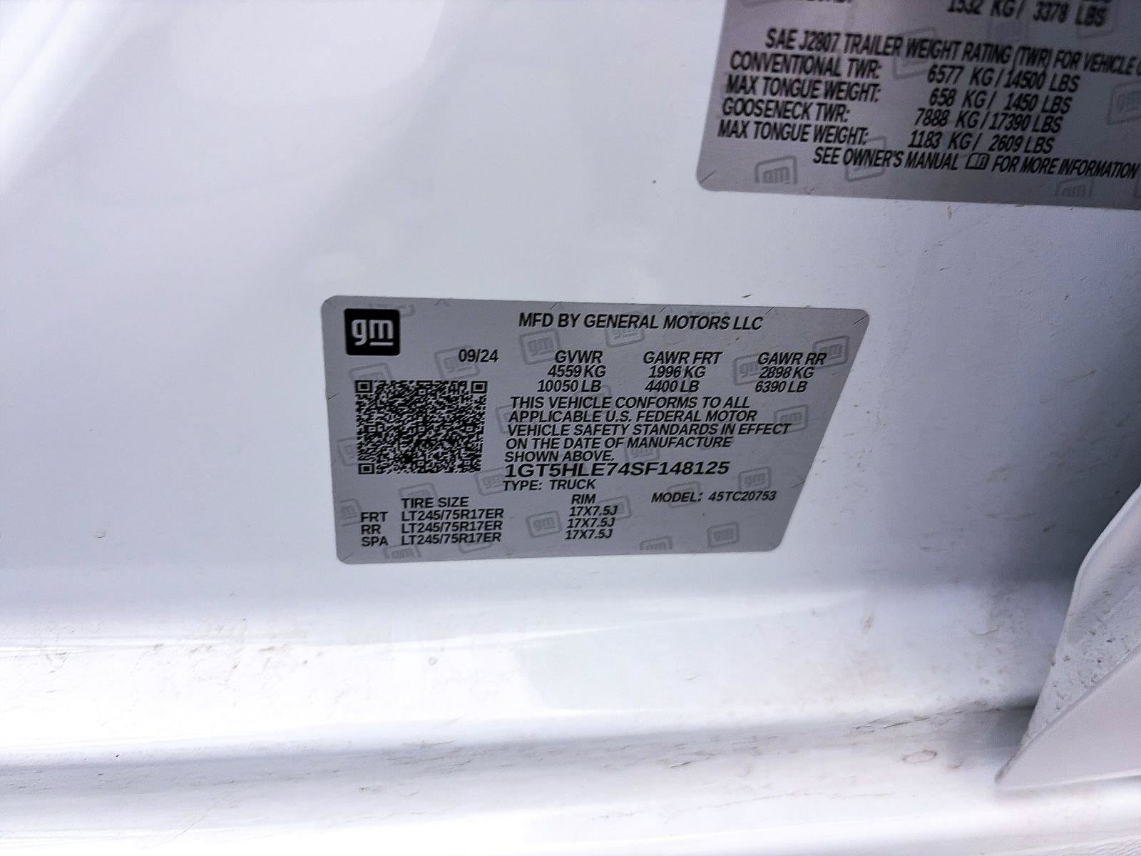 Used 2025 GMC Sierra 2500 Pro RWD image 31