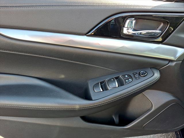 Used 2023 Nissan Maxima SV w/ Floor Mat Group FWD image 8