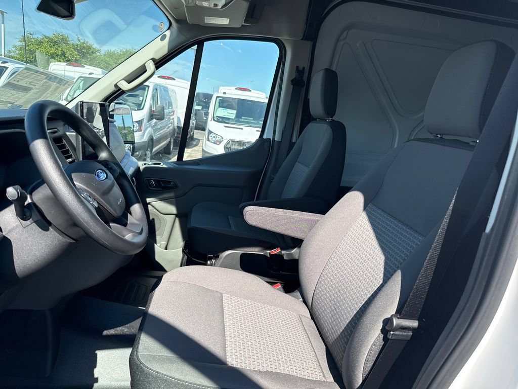 New 2026 Ford Transit 250 148 Medium Roof RWD image 11