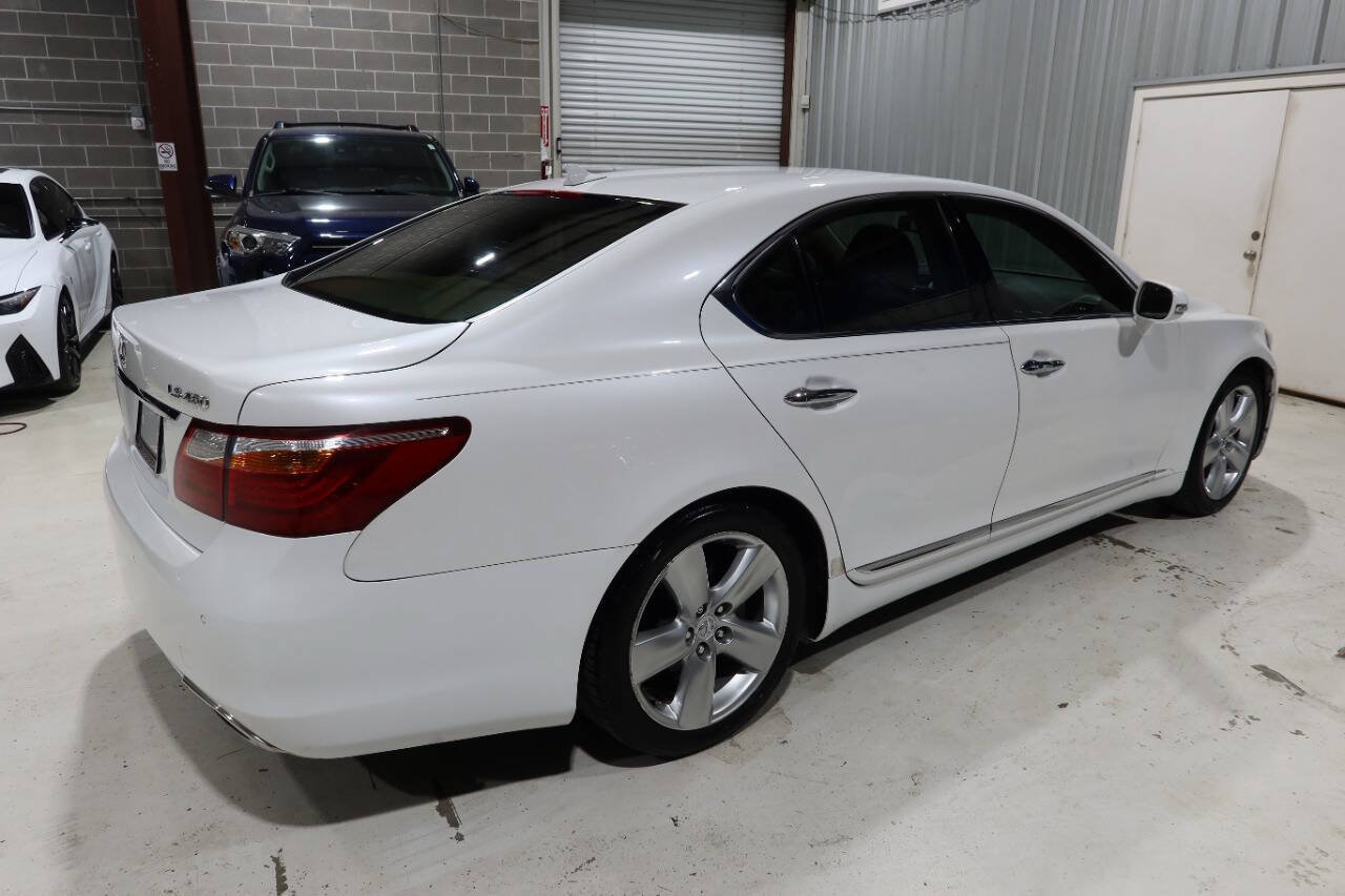 Used 2012 Lexus LS 460 w/ Comfort Pkg RWD image 5