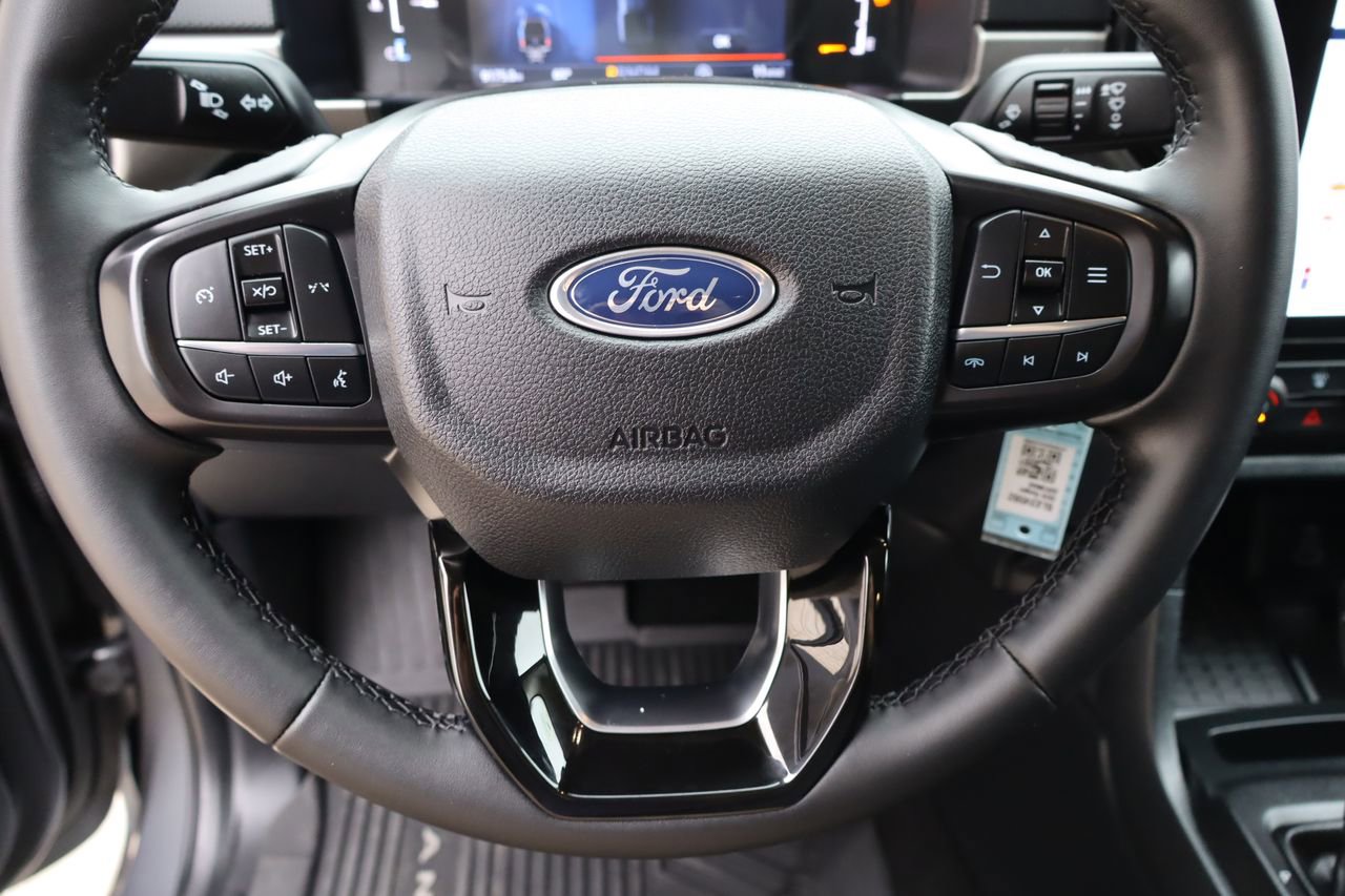 Used 2025 Ford Ranger XLT RWD image 11