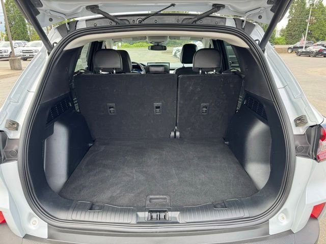 Used 2025 Ford Escape Platinum AWD/4WD image 16