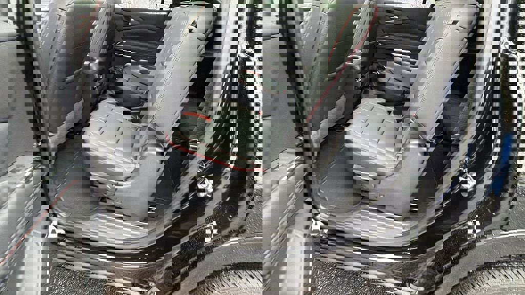 New 2026 Chevrolet Traverse RS image 17