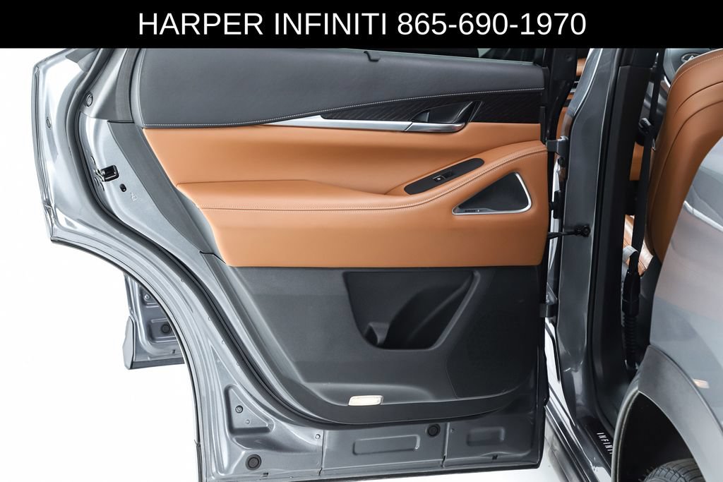 Used 2023 INFINITI QX60 Autograph w/ Cargo Package AWD/4WD image 18