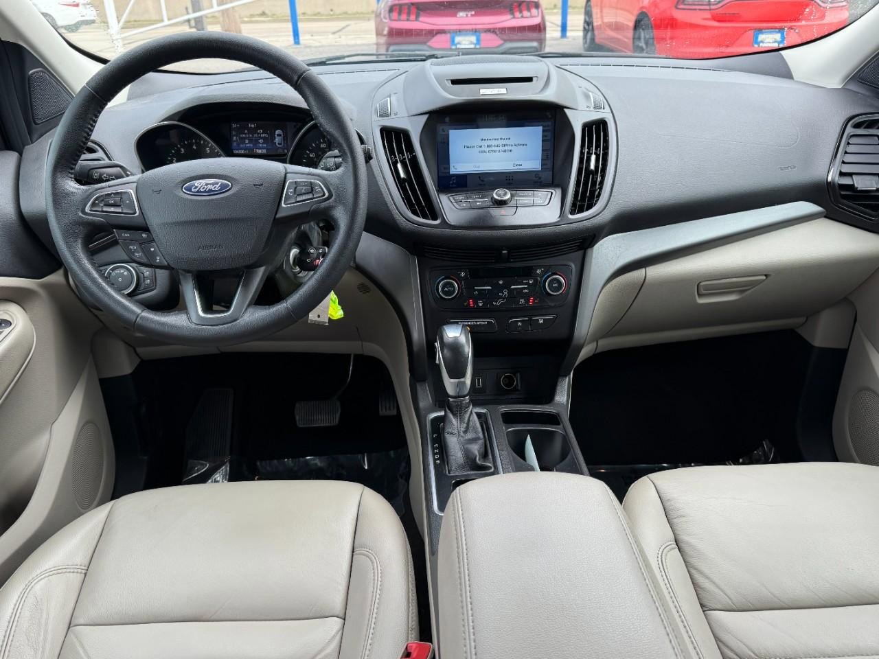 Used 2018 Ford Escape SEL w/ Ford Safe & Smart Package FWD image 11