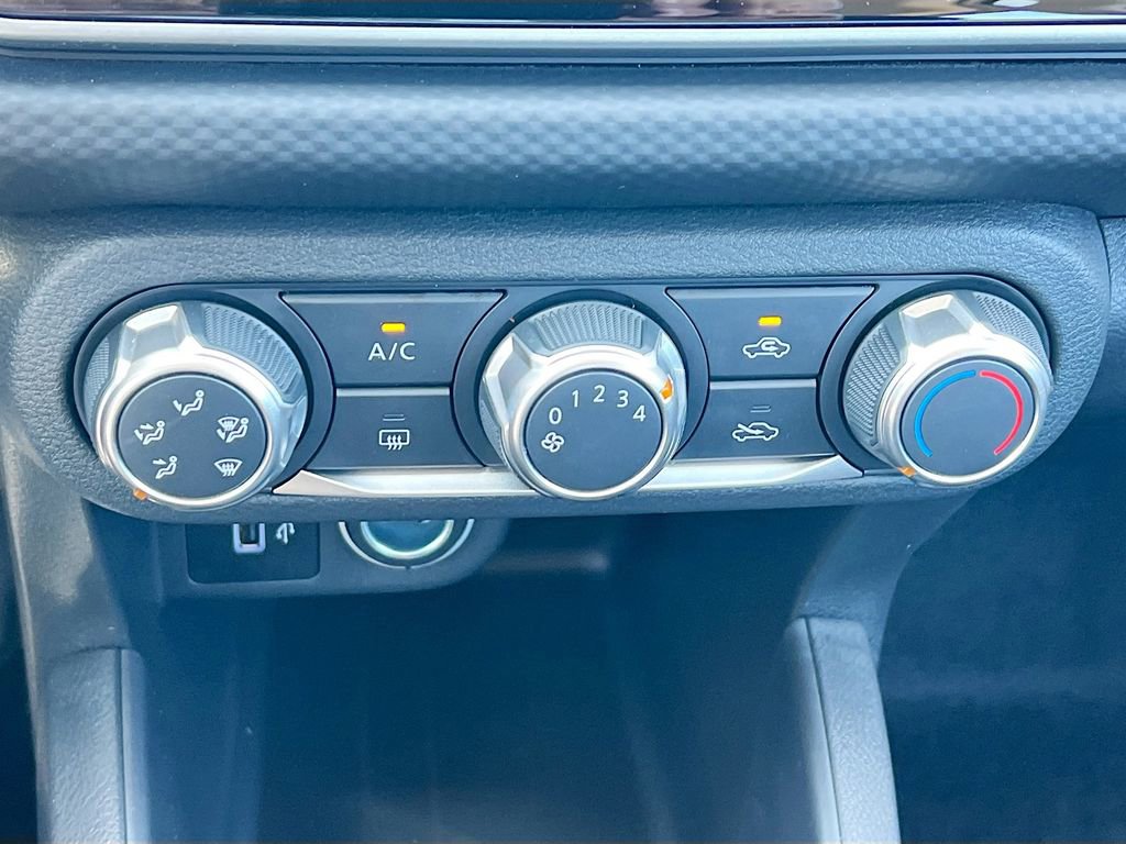 Used 2025 Nissan Kicks Play S FWD image 15