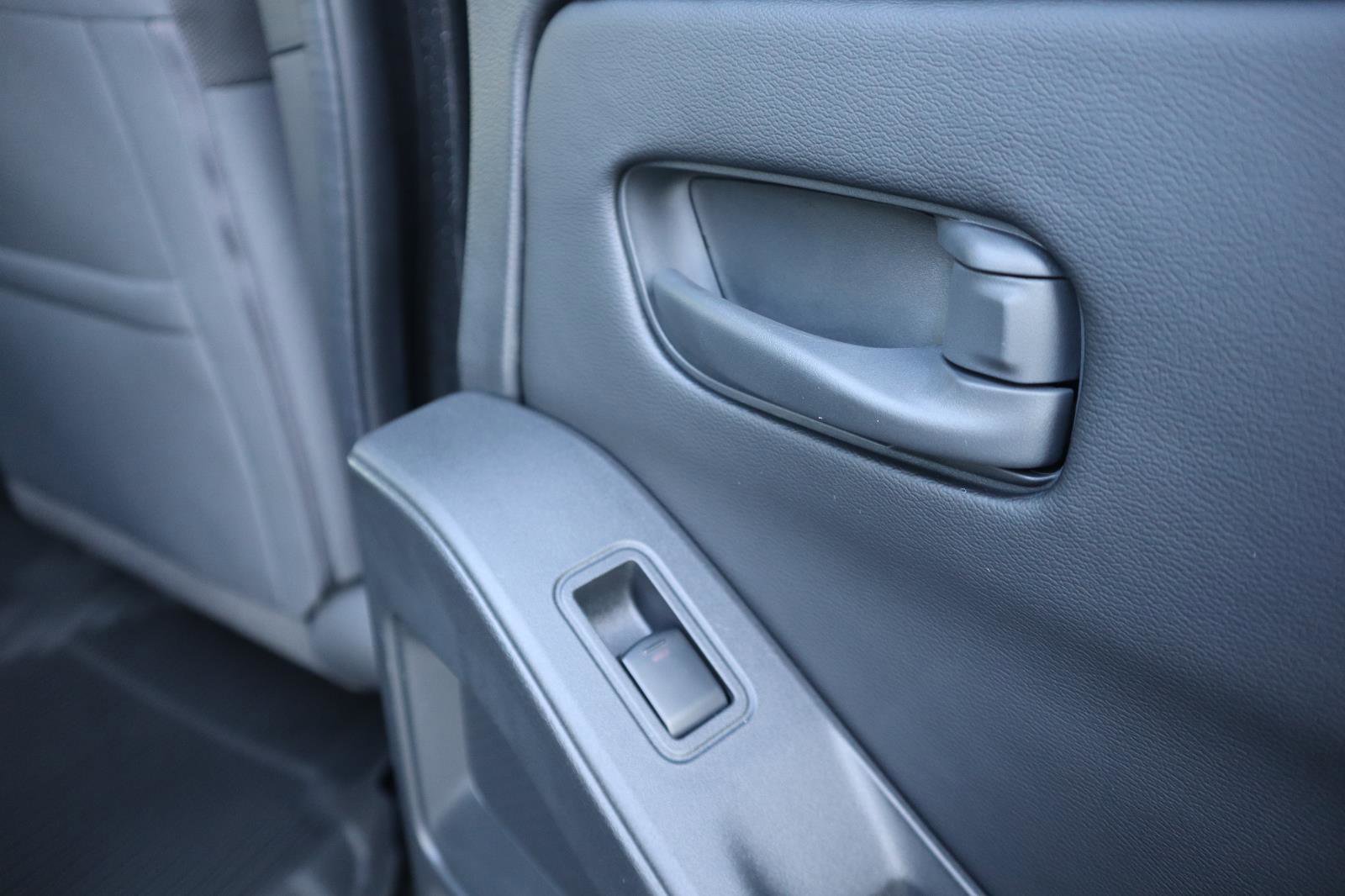 New 2026 Nissan Frontier SV image 41