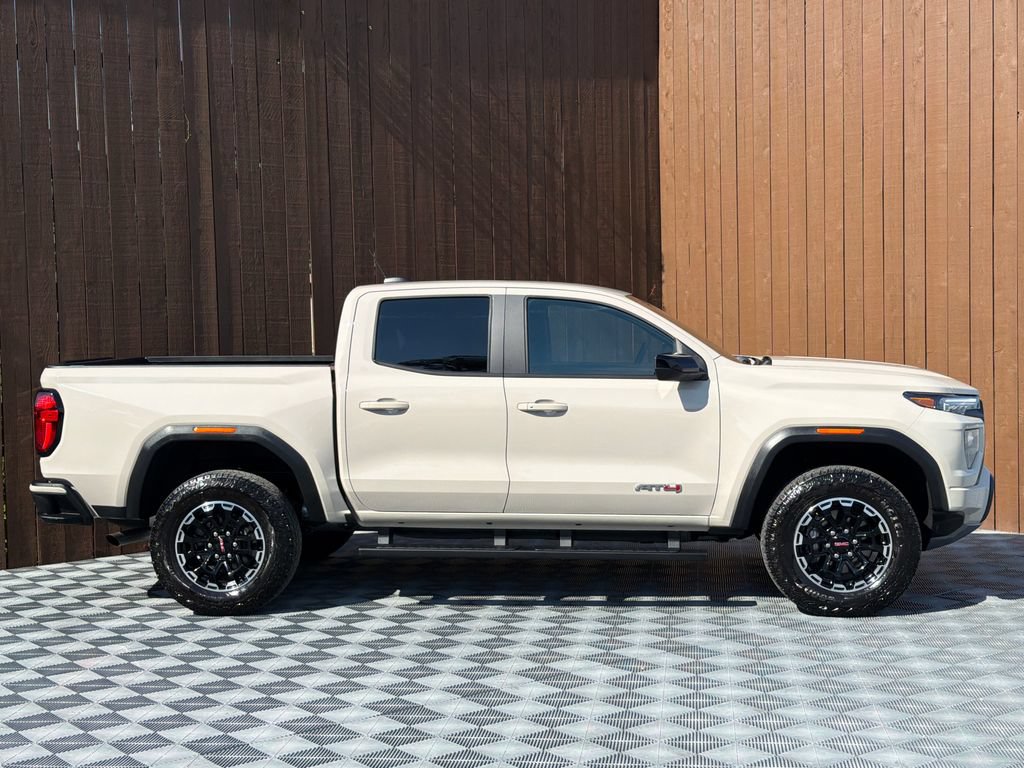 Used 2026 GMC Canyon AT4 AWD/4WD image 13