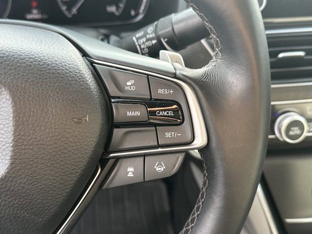 Used 2018 Honda Accord Touring image 27