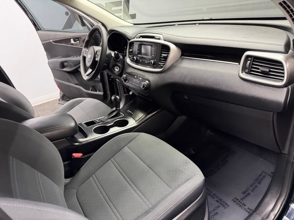 Used 2017 Kia Sorento AWD image 51