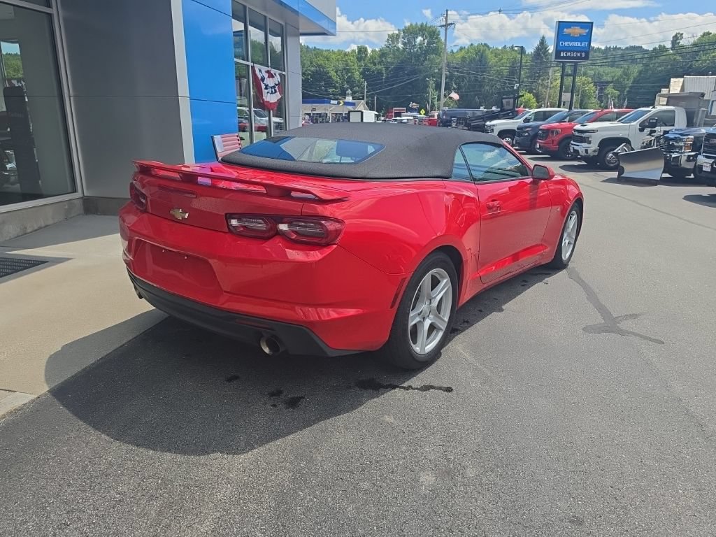 Used 2019 Chevrolet Camaro LT RWD image 8