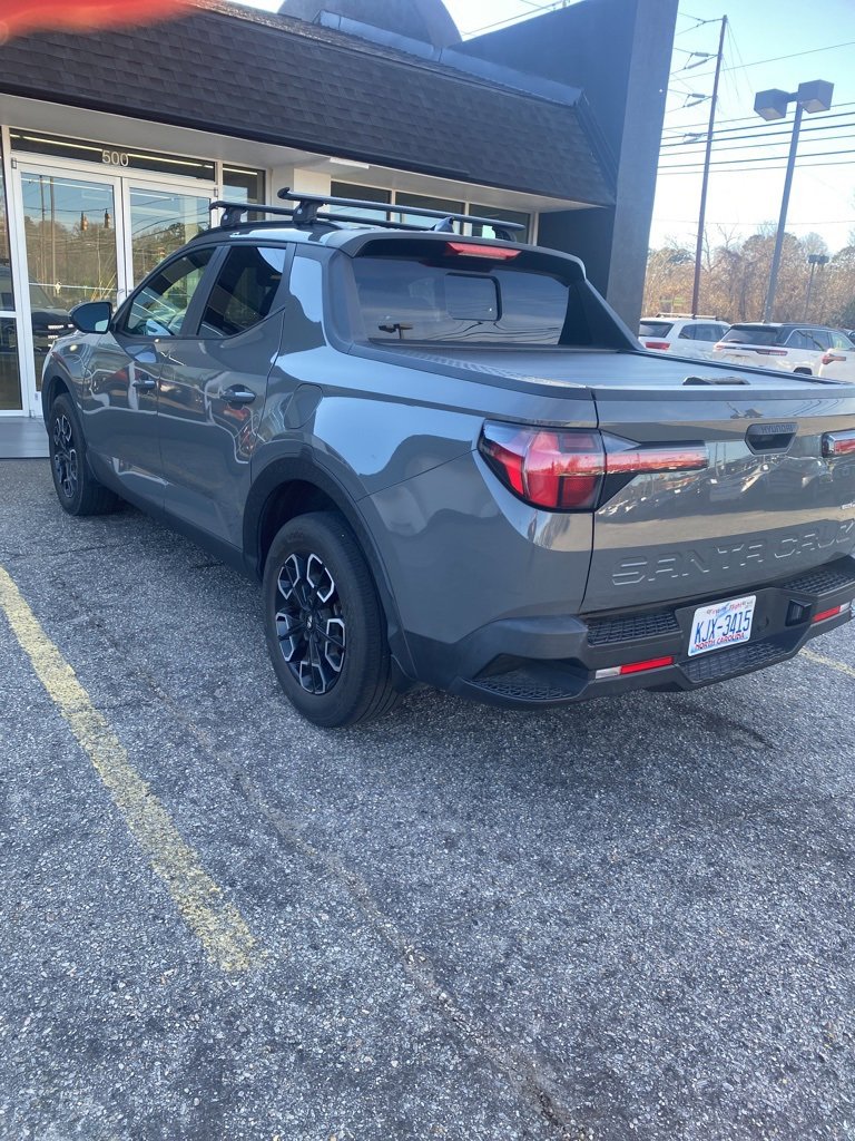 Used 2022 Hyundai Santa Cruz SEL Premium image 3