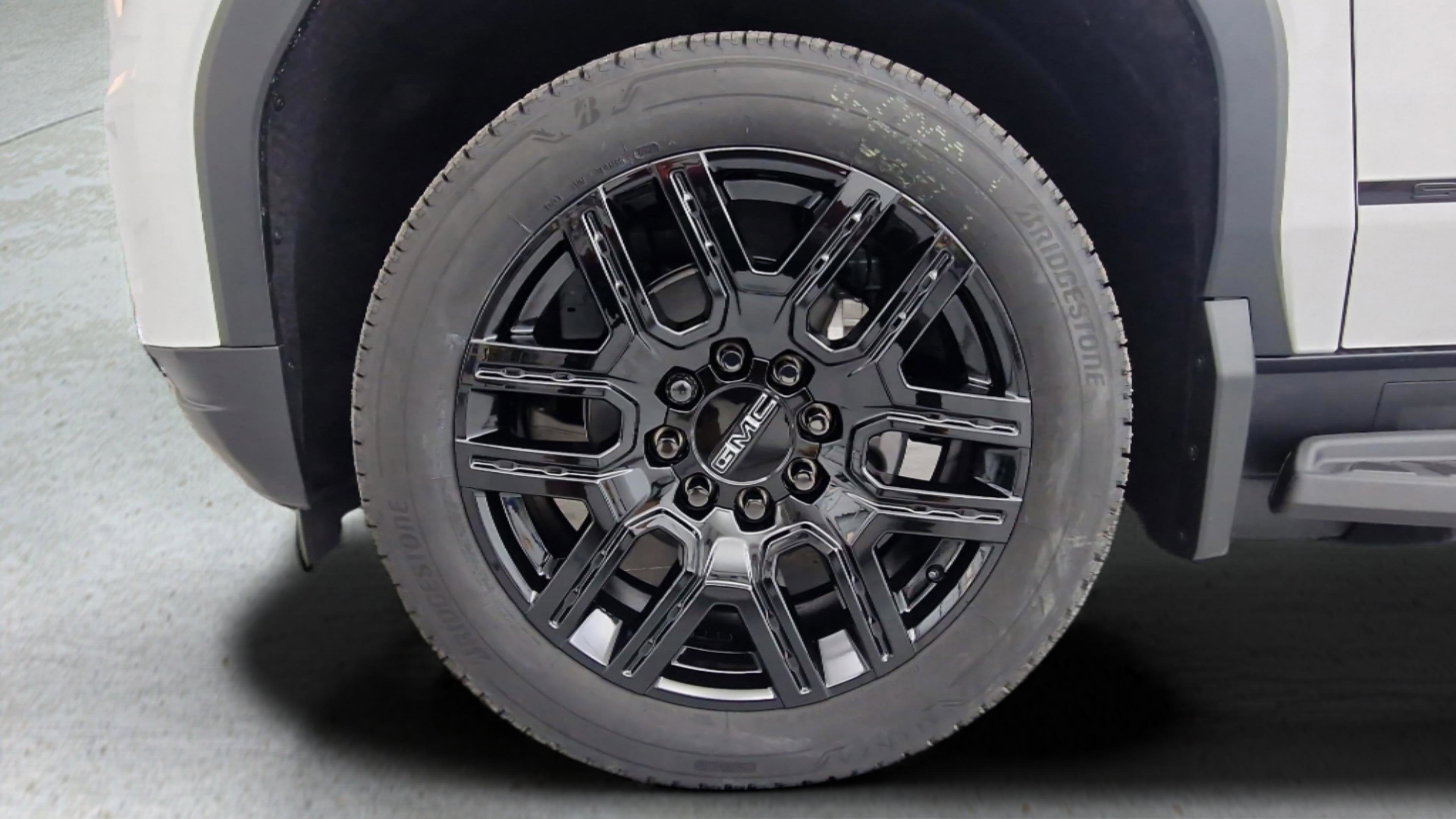 New 2026 GMC Sierra EV Elevation w/ LPO, Elevation Dark Package image 30