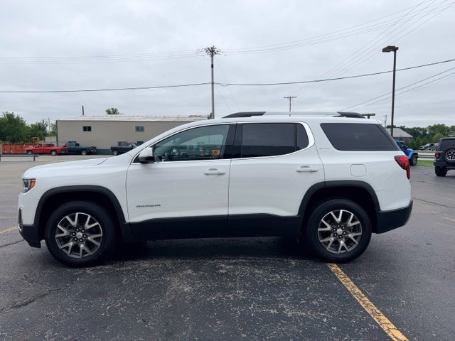 Used 2023 GMC Acadia SLE w/ LPO, Cargo Package AWD/4WD image 4