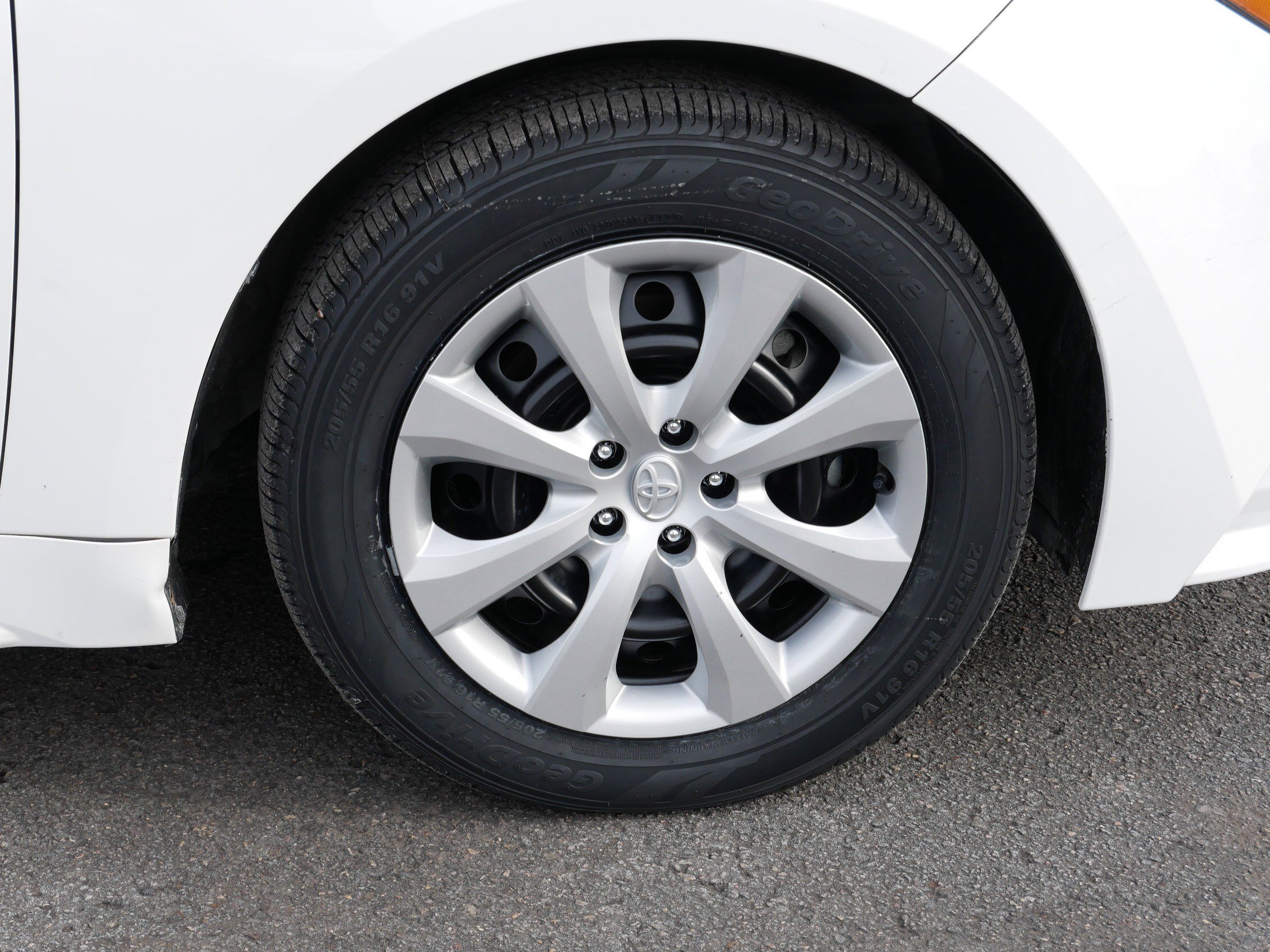 Certified 2024 Toyota Corolla LE image 15