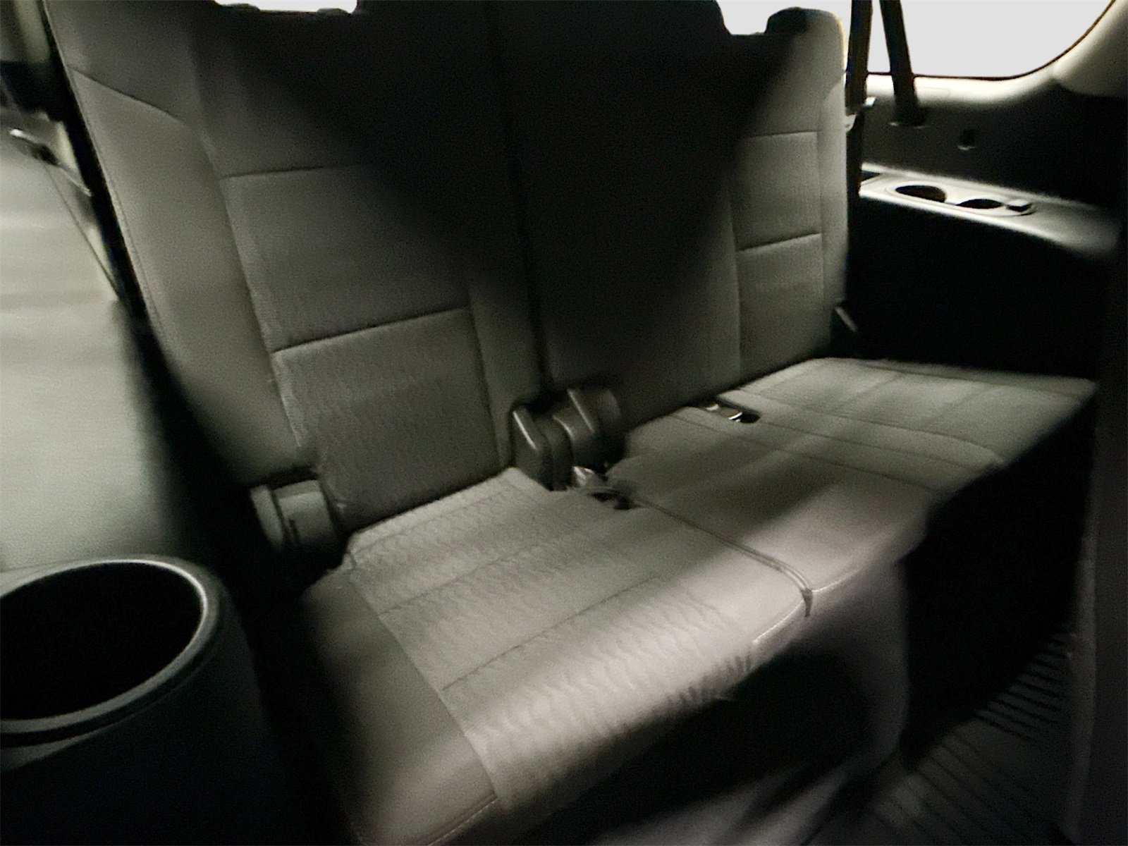 Used 2019 Chevrolet Suburban LS w/ All-Season Package image 27