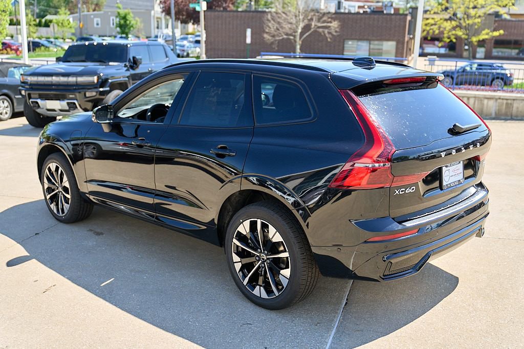 New 2026 Volvo XC60 T8 Plus w/ Climate Package AWD/4WD image 7