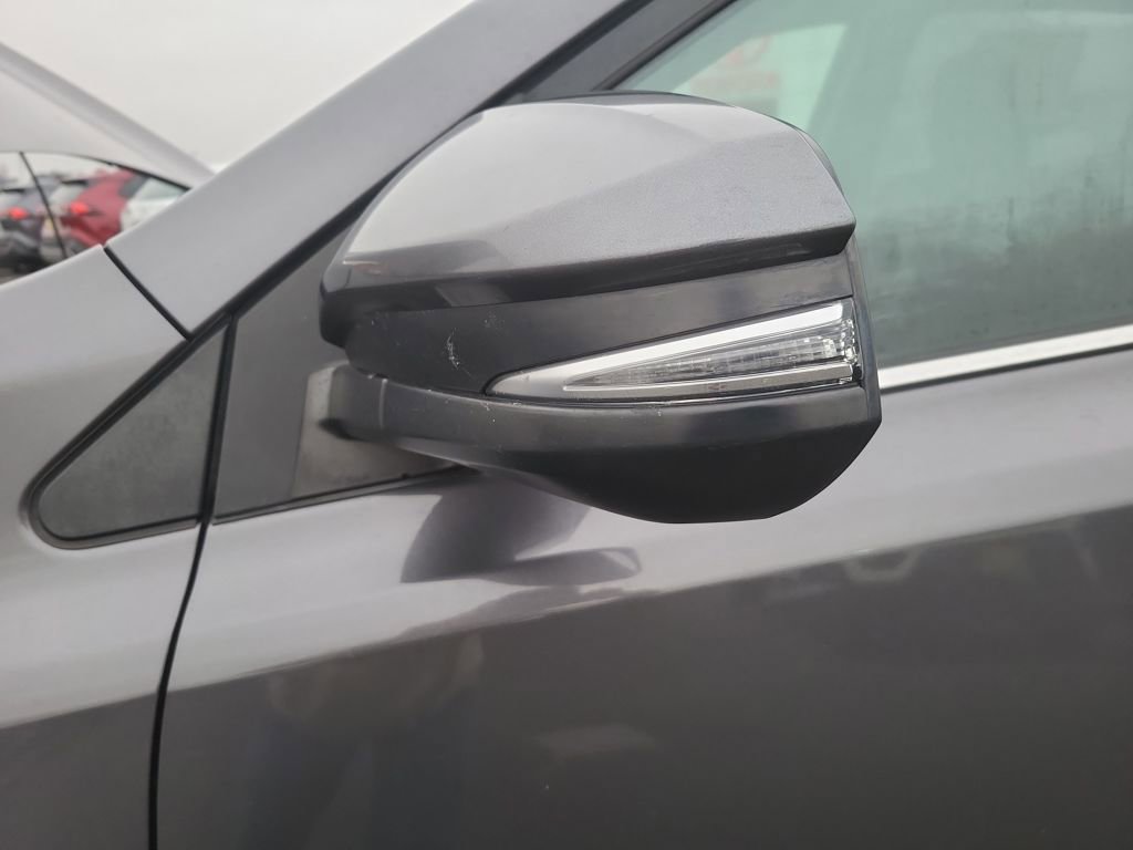 Used 2015 Toyota RAV4 XLE image 21