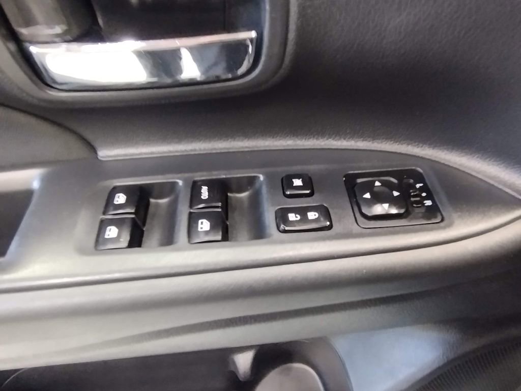 Used 2018 Mitsubishi Outlander ES image 22