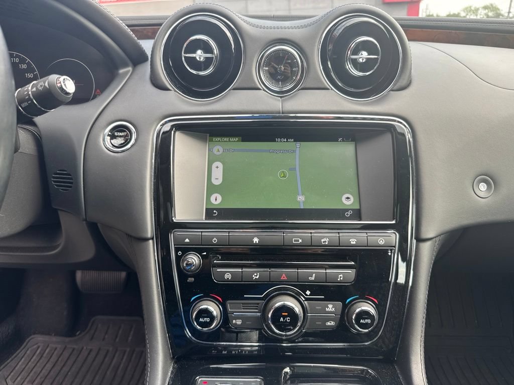 Used 2017 Jaguar XJ L Portfolio AWD/4WD image 43