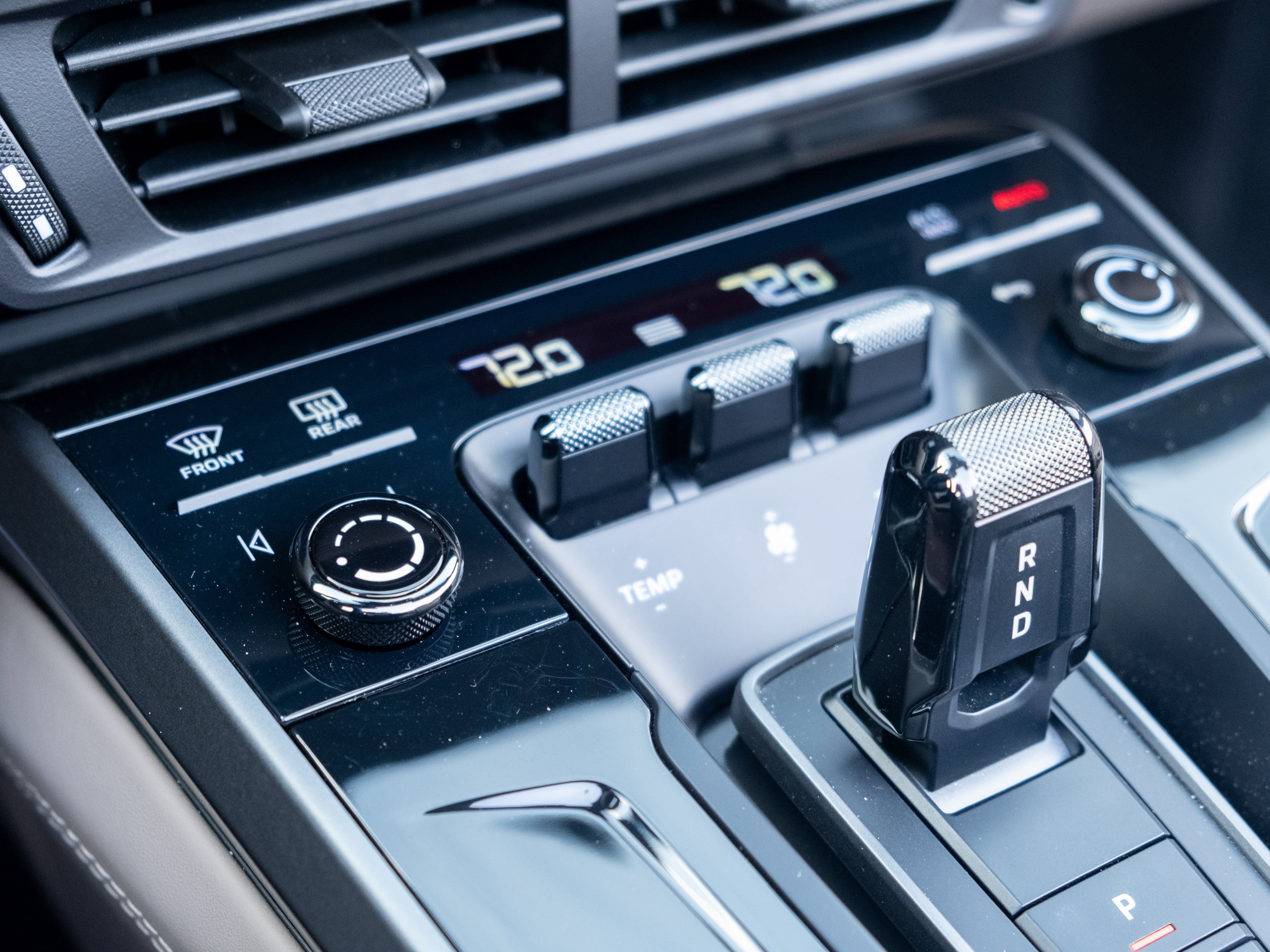 Certified 2025 Porsche 911 Carrera image 25