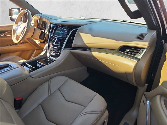Used 2019 Cadillac Escalade ESV Platinum AWD/4WD image 26