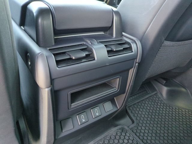Used 2026 Land Rover Defender 110 X-Dynamic SE AWD/4WD image 13