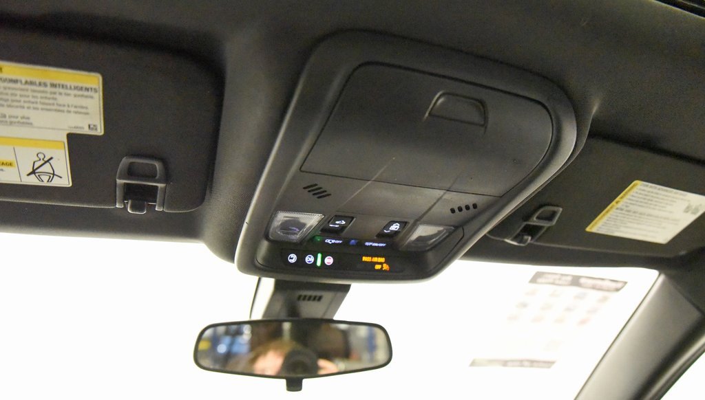 Used 2022 Chevrolet Equinox RS w/ RS Leather Package image 31