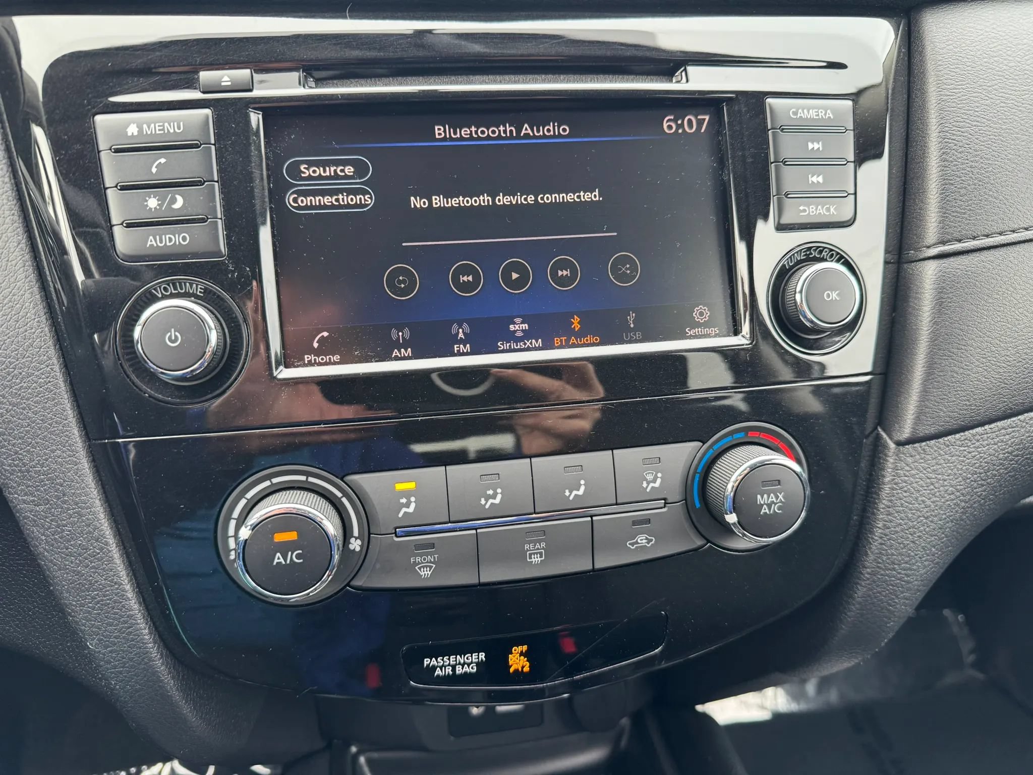 Used 2018 Nissan Rogue S w/ S Value Package AWD/4WD image 35