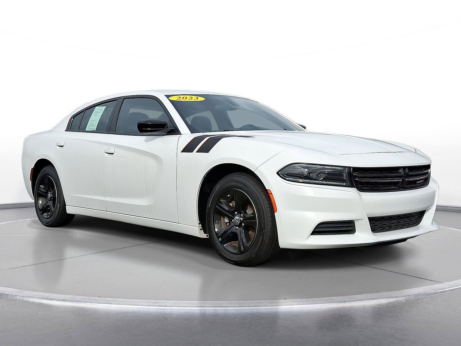 Used 2023 Dodge Charger SXT image 1