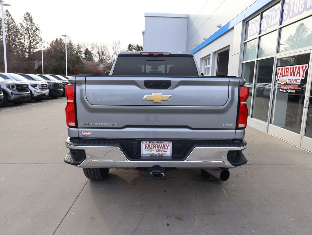 Certified 2024 Chevrolet Silverado 2500 LTZ w/ LTZ Premium Package image 9