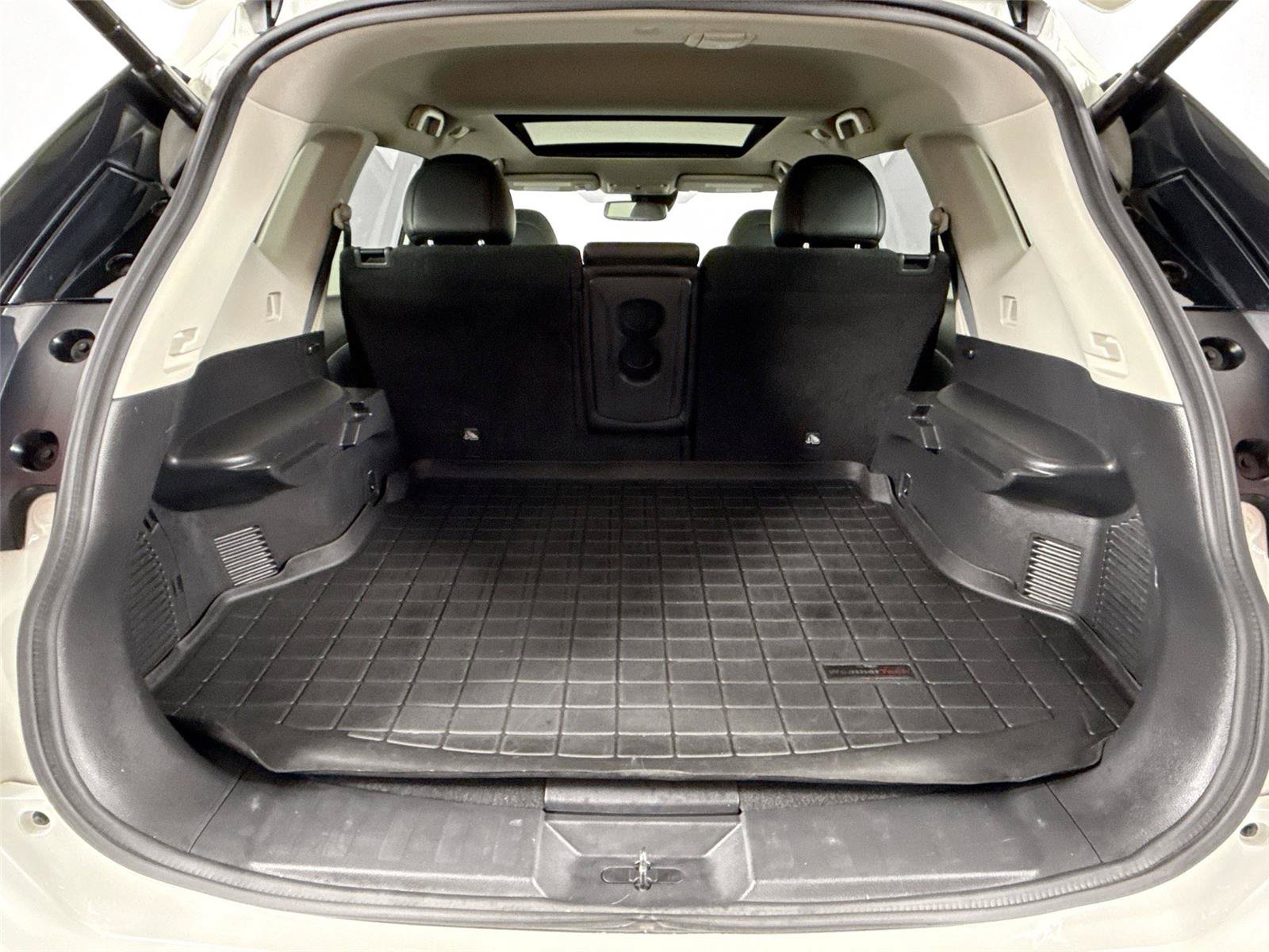 Used 2018 Nissan Rogue SL w/ Premium Package FWD image 41