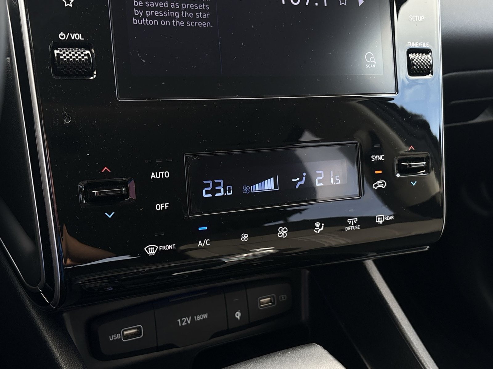Certified 2022 Hyundai Tucson SEL w/ Convenience Package AWD/4WD image 15