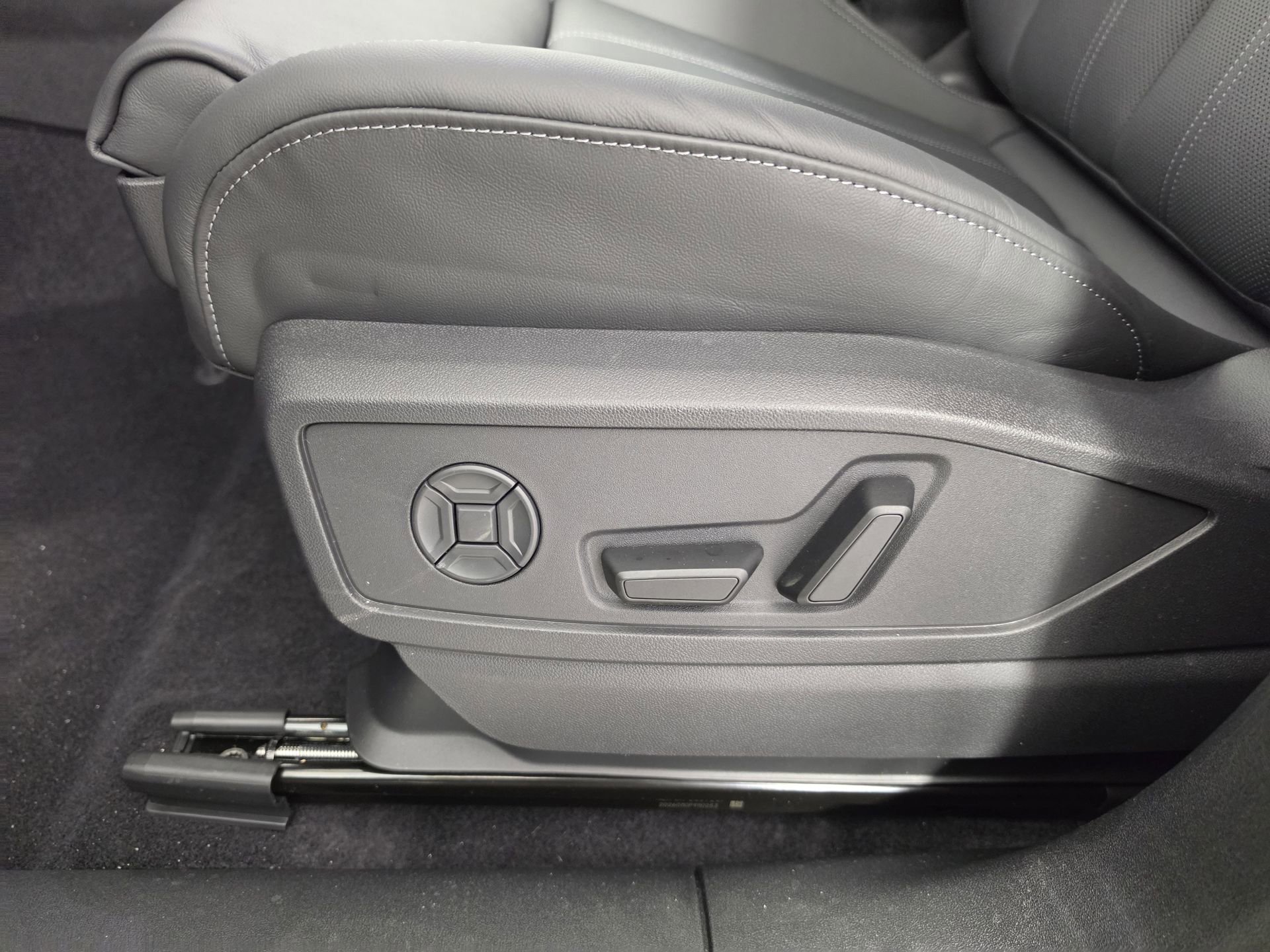New 2026 Audi Q5 Premium Plus AWD/4WD image 17