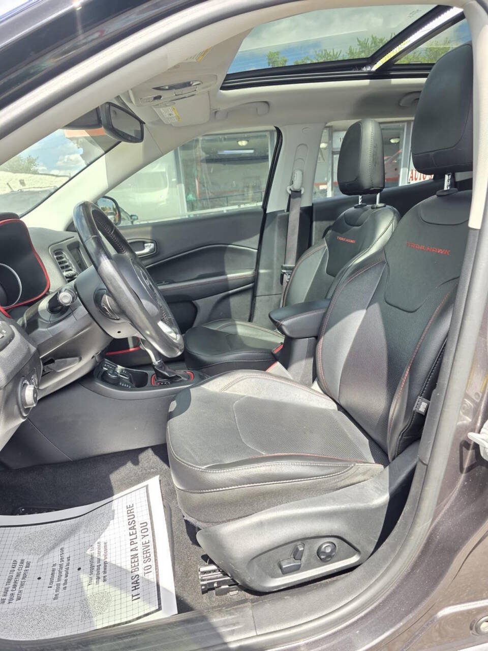 Used 2019 Jeep Compass Trailhawk w/ Leather Interior Group AWD/4WD image 16
