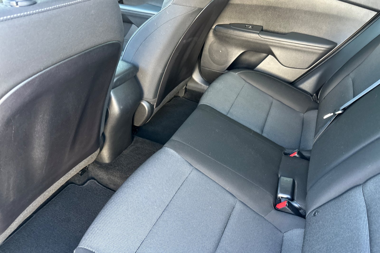 Used 2022 Kia Forte LXS FWD image 13