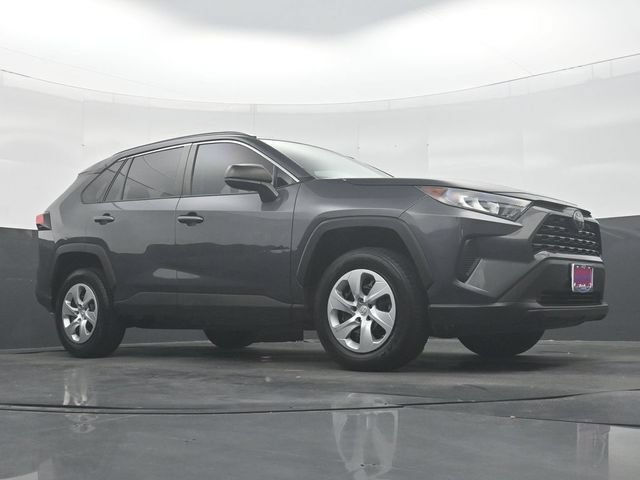 Used 2020 Toyota RAV4 LE FWD image 26