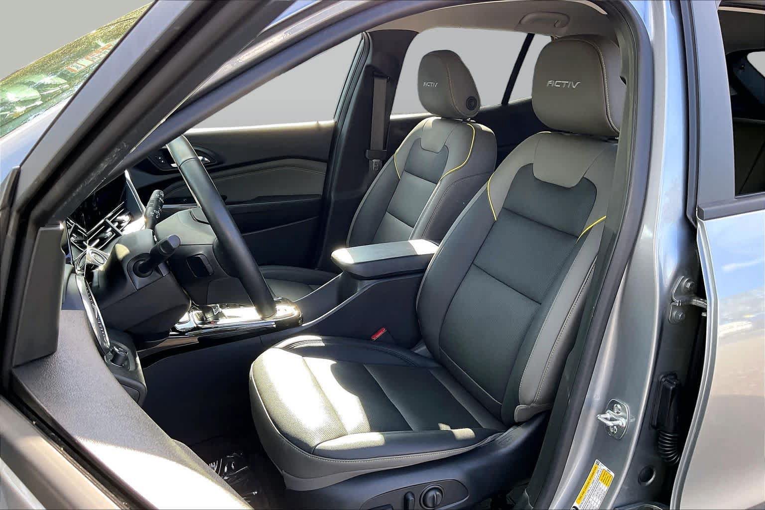 Certified 2025 Chevrolet Trax ACTIV w/ Driver Confidence Package FWD image 24