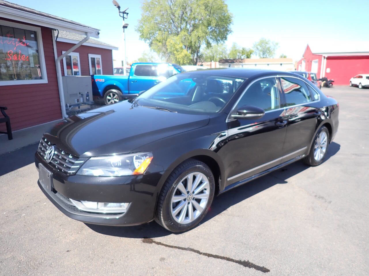 Used 2012 Volkswagen Passat 2.5 SEL FWD image 3
