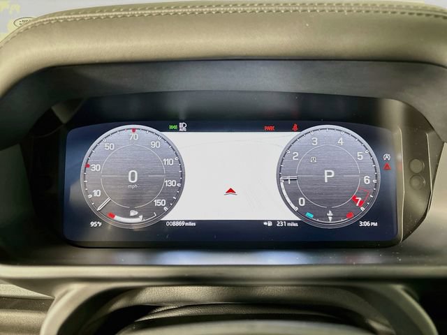 Used 2023 Land Rover Defender 90 X AWD/4WD image 13