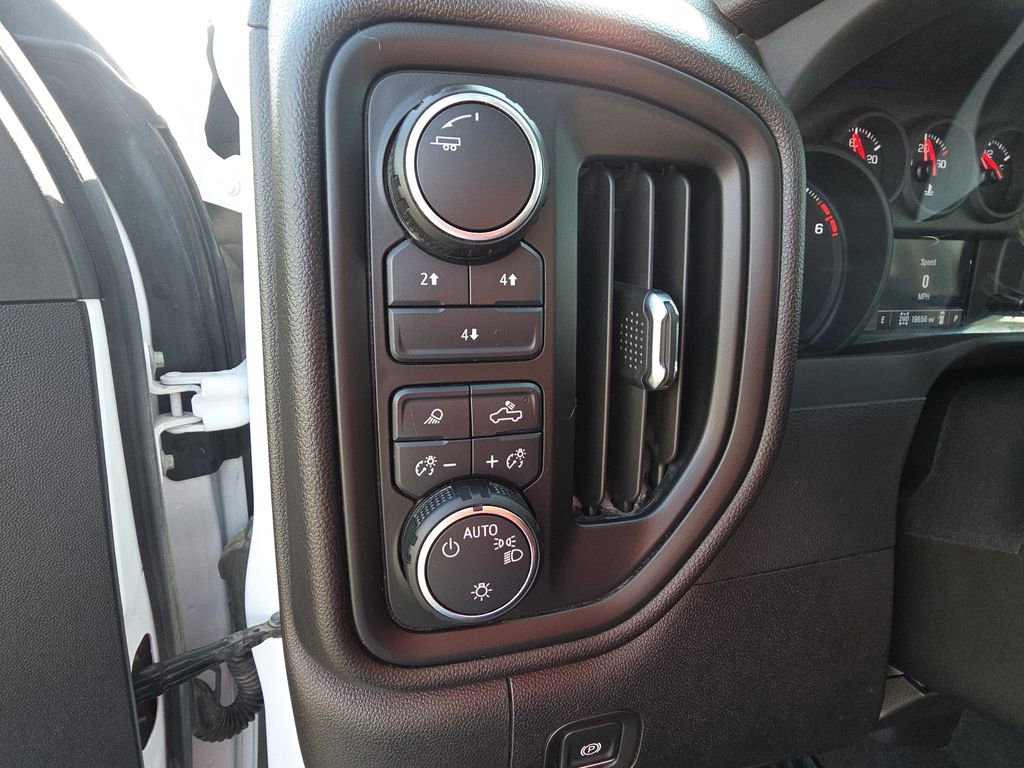 Used 2025 Chevrolet Silverado 2500 Custom w/ Custom Value Package image 21