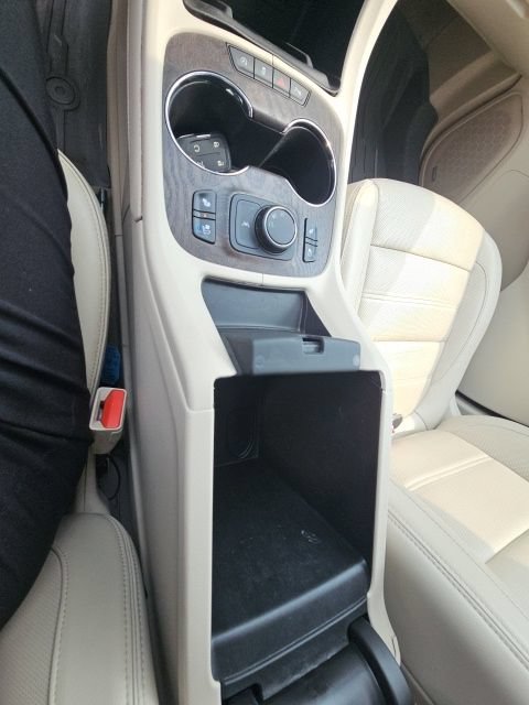 Used 2020 GMC Acadia Denali w/ LPO, Floor Liner Package FWD image 31