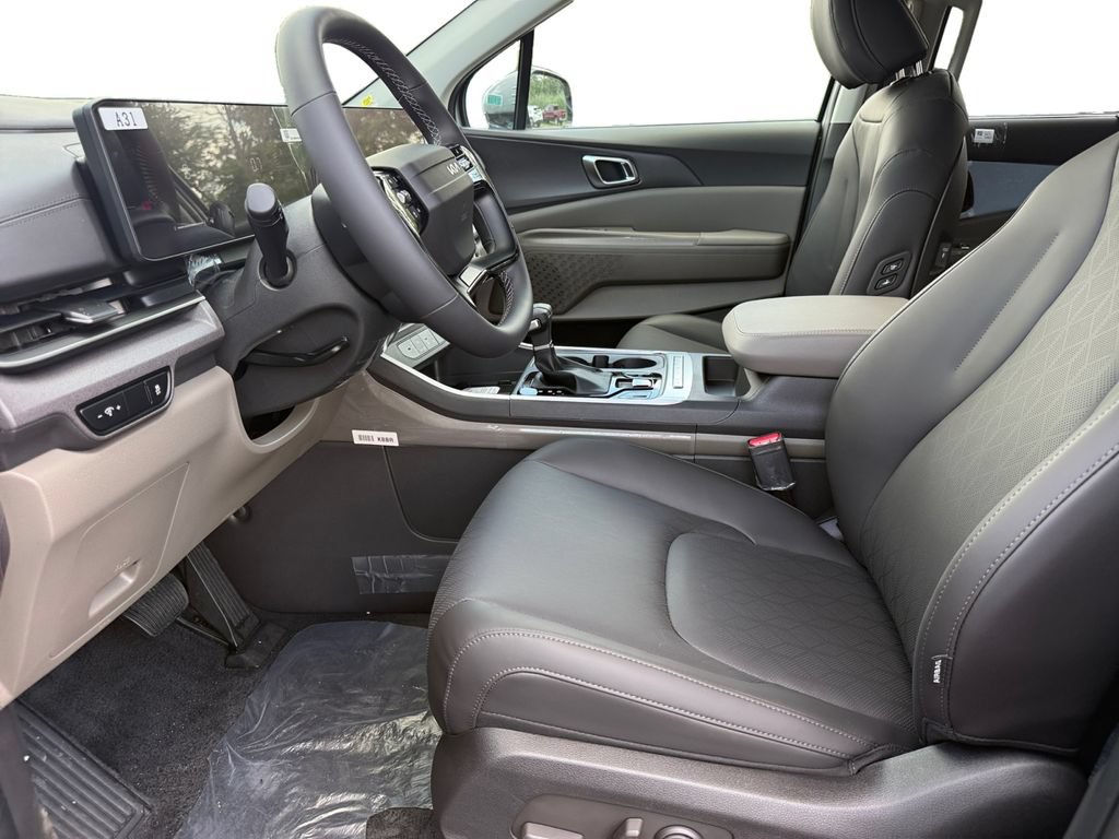 New 2027 Kia Carnival EX FWD image 9