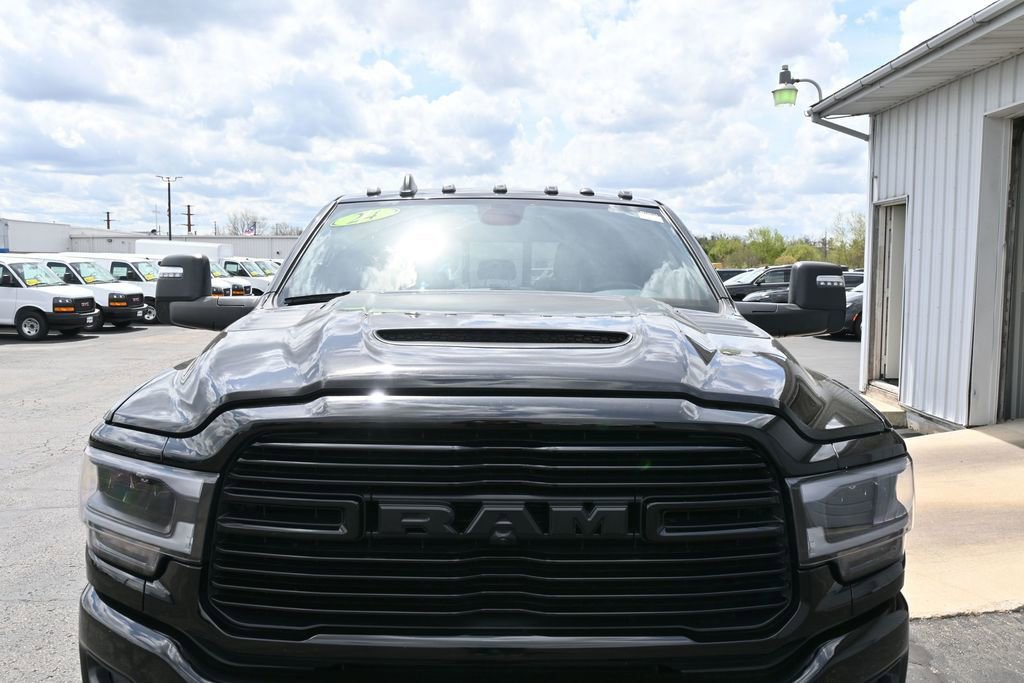Used 2024 RAM 3500 Laramie w/ Night Edition AWD/4WD image 13