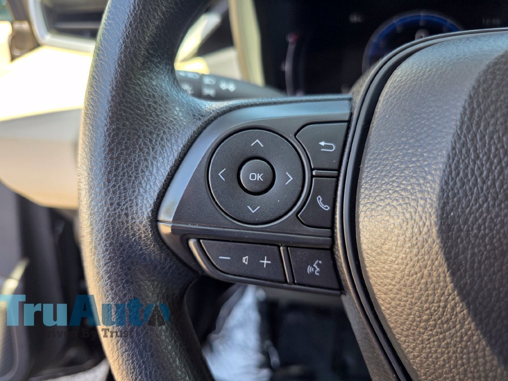 Used 2026 Toyota Corolla LE FWD image 16