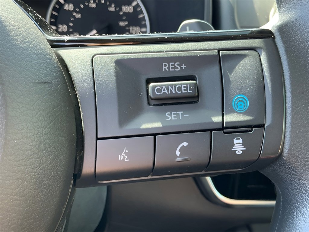 Used 2021 Nissan Rogue SV image 24