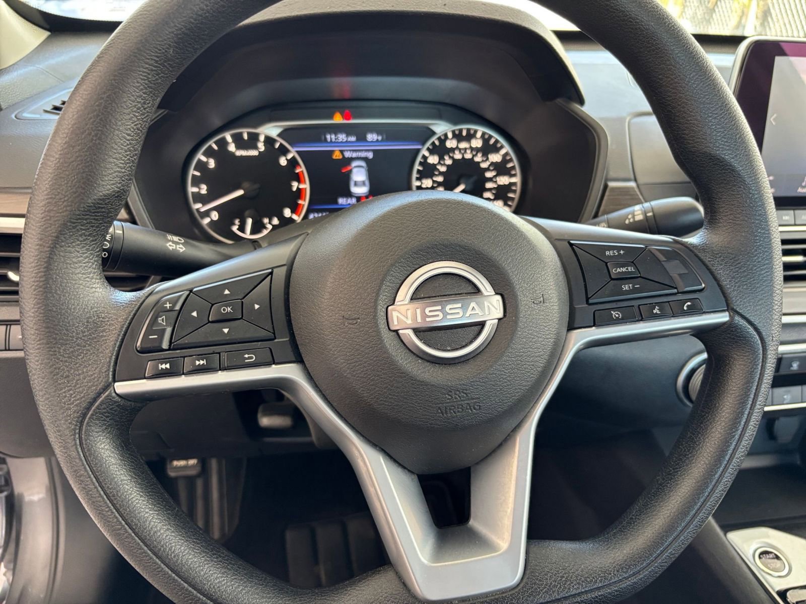 Used 2025 Nissan Altima 2.5 SV FWD image 28