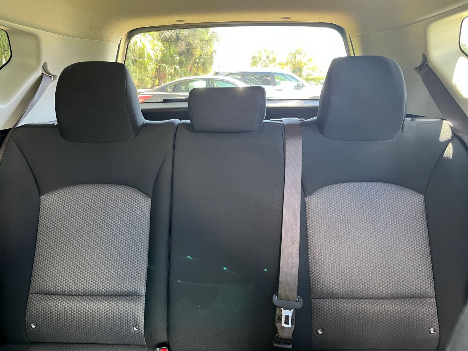Used 2025 Kia Soul LX w/ LX Technology Package FWD image 35