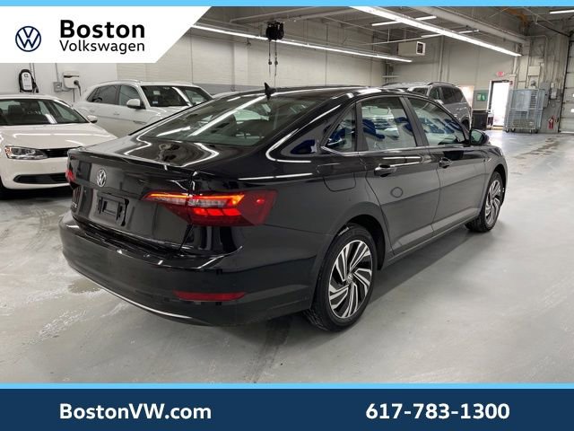 Used 2020 Volkswagen Jetta SEL image 4